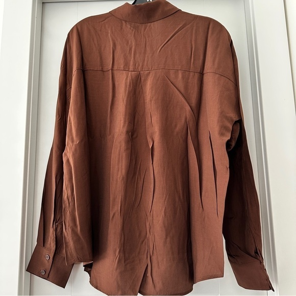 Forever 21 Lightweight Silky High-Low Buttoned Shirt - Medium - Brown - Picture 2 of 11